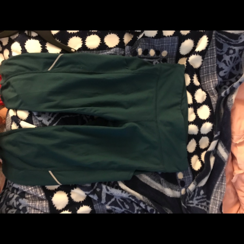 Leggings with pockets on the sides